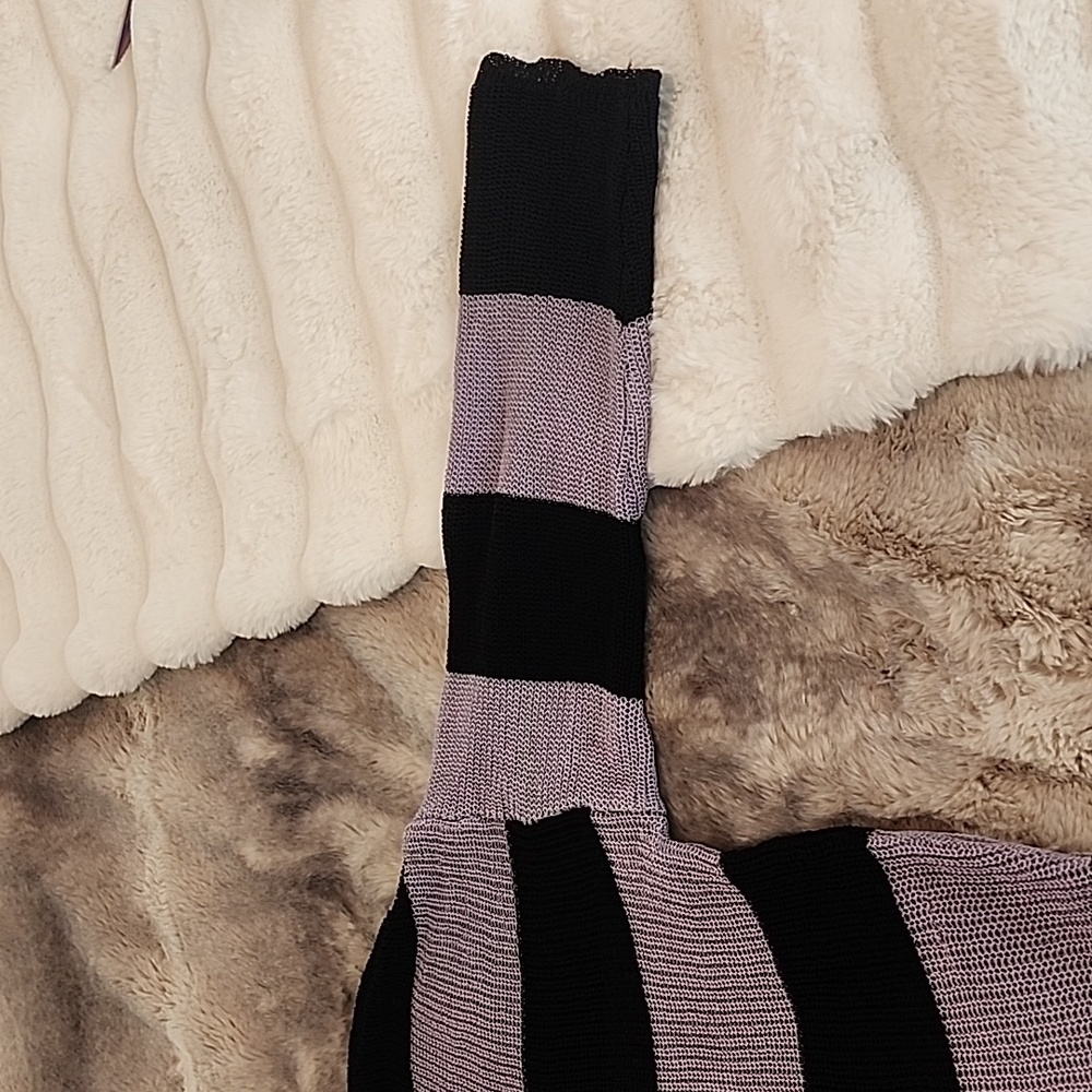 Sweater - Picture 2 of 4
